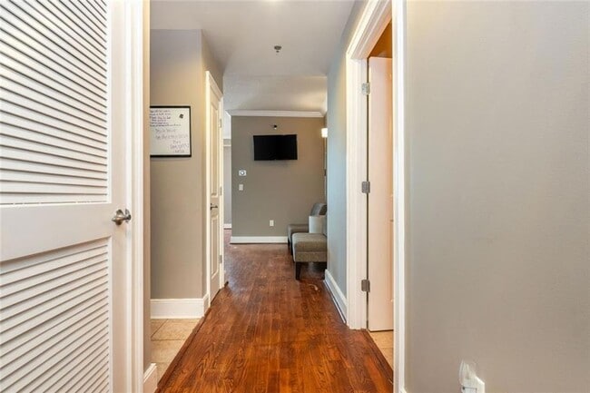 Building Photo - 285 Centennial Olympic Park Dr NW