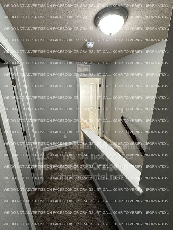 Building Photo - 10530 Kane Dr