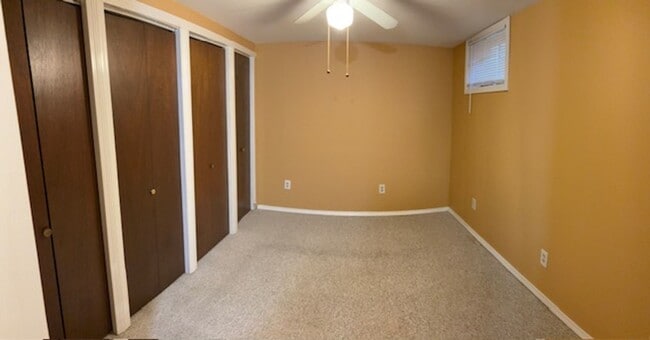 Building Photo - $1,950 / - 1800ft2 - 4BR, 2BA Cute North side house #1511  (6003 N Belt, Spokane Wa. 99205