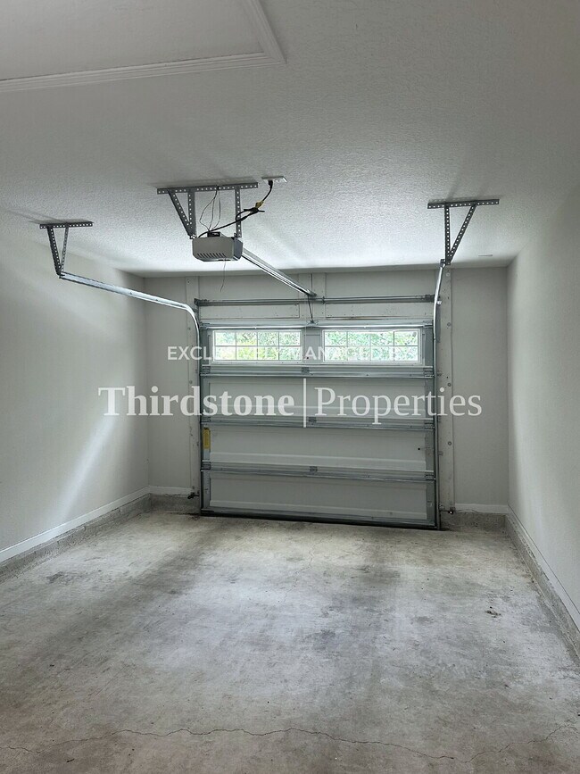 Building Photo - 2277 Hartridge St