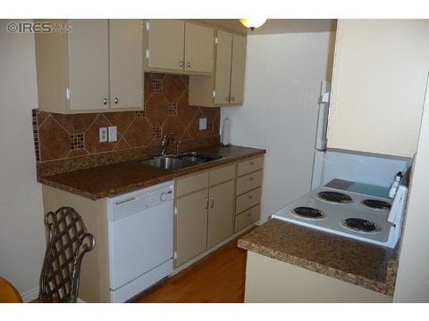 Building Photo - 794 W Cleveland Cir