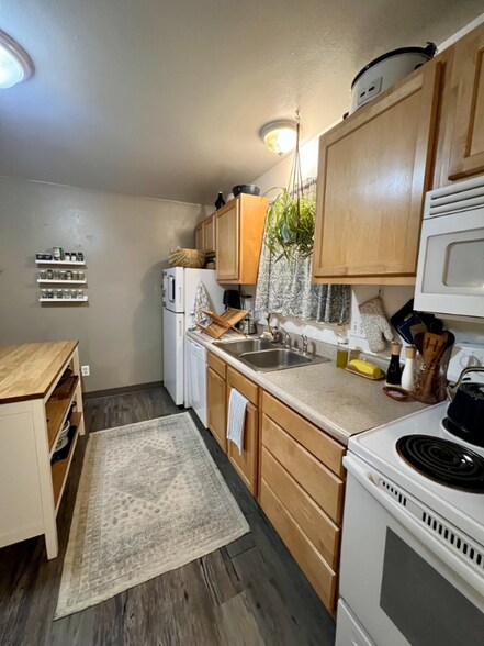 Building Photo - 4021 Goodell Ln