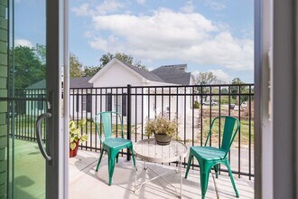 Building Photo - Corner Residence with patio