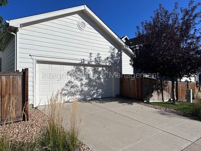 Building Photo - 3762 Cadence Dr
