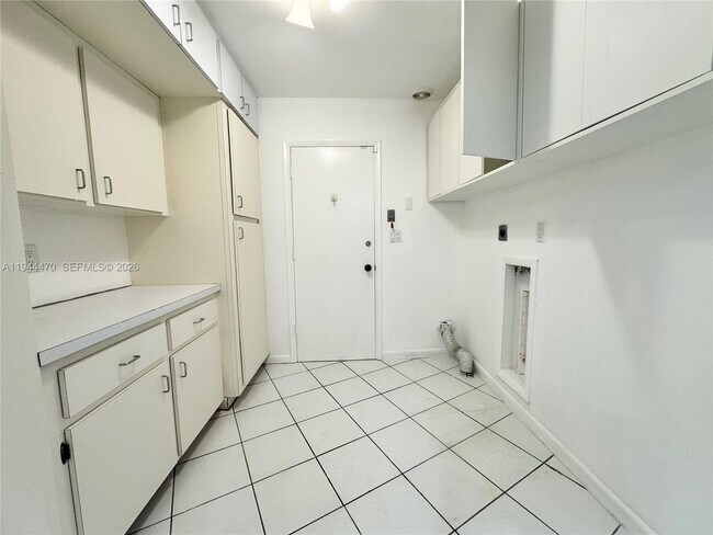 Building Photo - 2001 St Andrews Rd