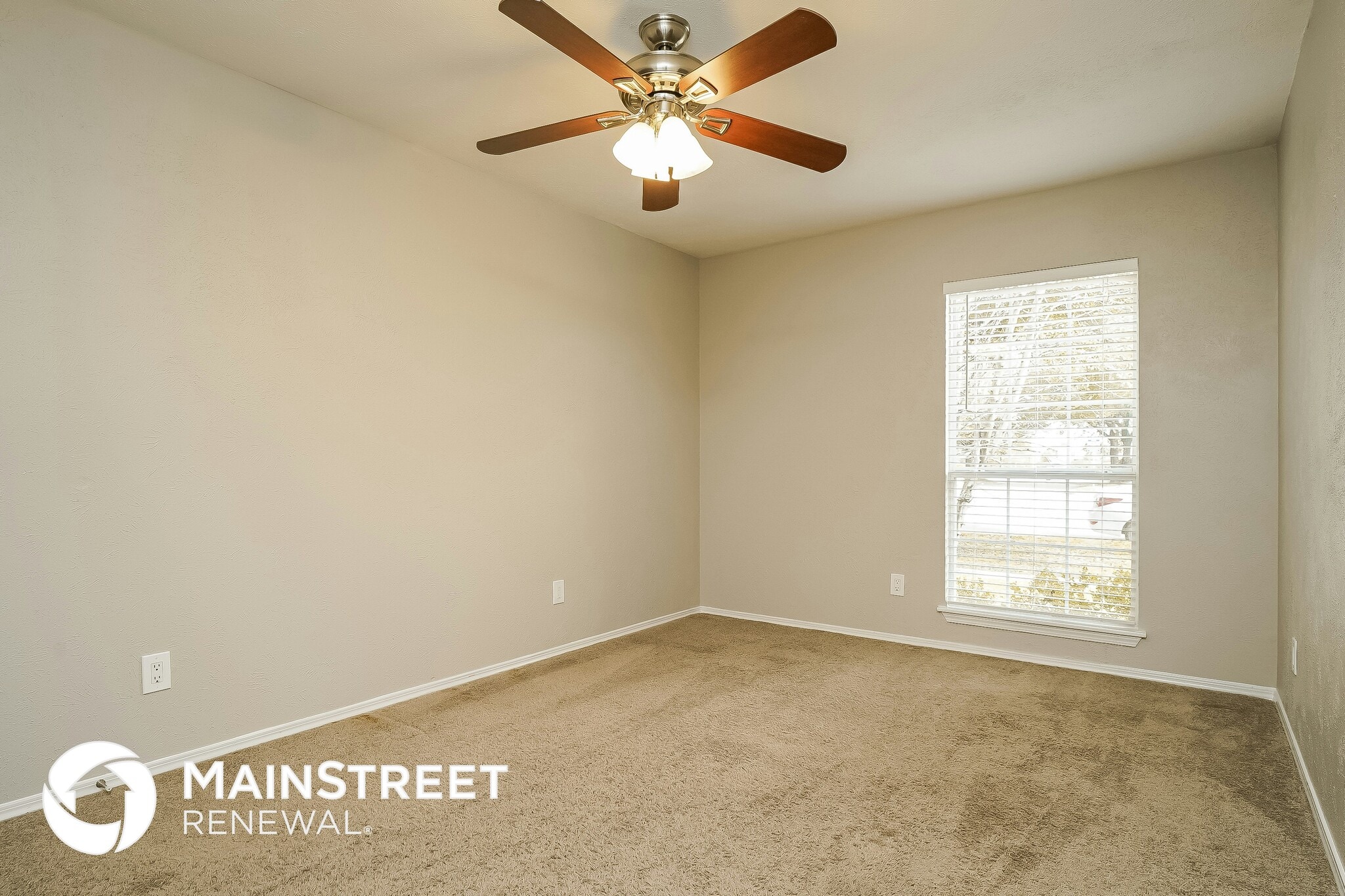 Building Photo - 6205 Scenic Dr