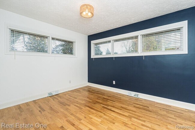 Building Photo - 509 Walbridge Dr