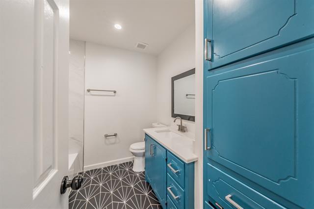 Building Photo - 6225 Sunnybrook Dr