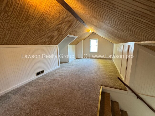 Building Photo - Charming Salem Cape Cod with Loft- Lawn Care Included