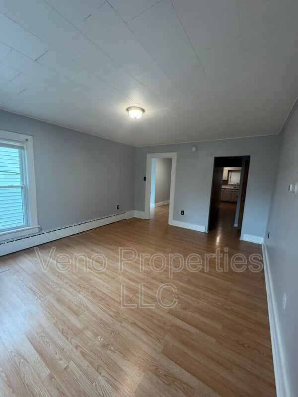Building Photo - 138 S 2nd Ave
