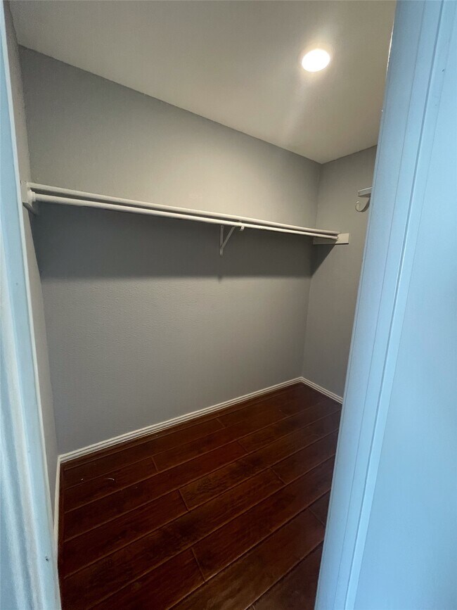 Building Photo - 12607 Ashford Meadow Dr