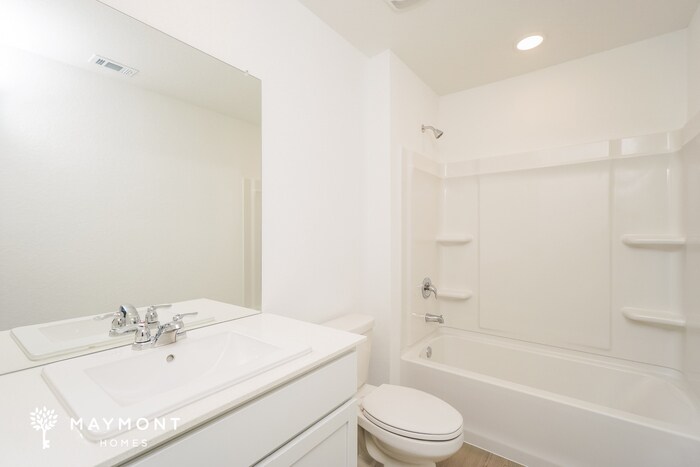 Building Photo - 14903 Warwick Shire