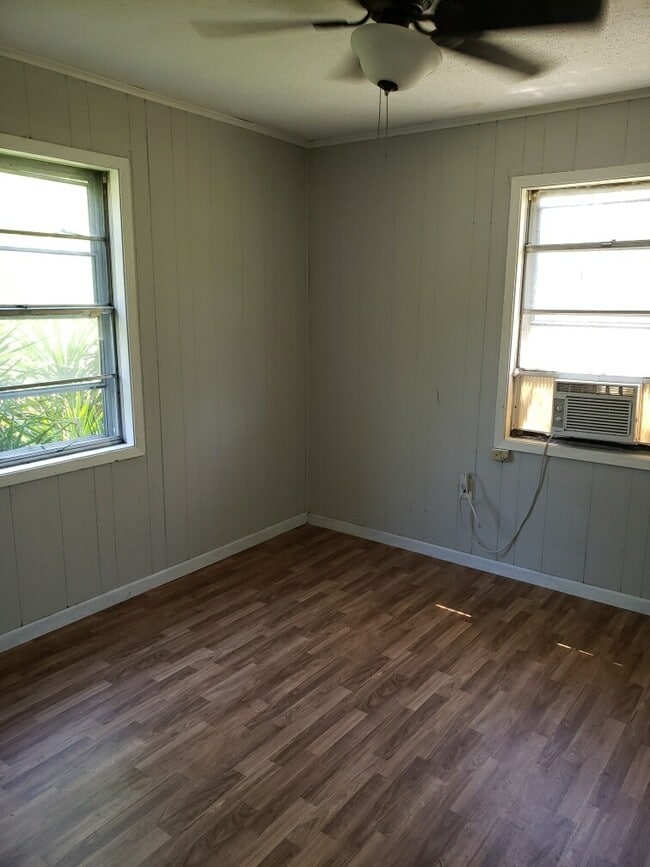 Building Photo - 2809 Green Tee Rd