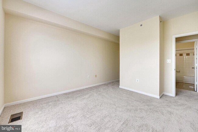 Building Photo - 5115 Travis Edward Way