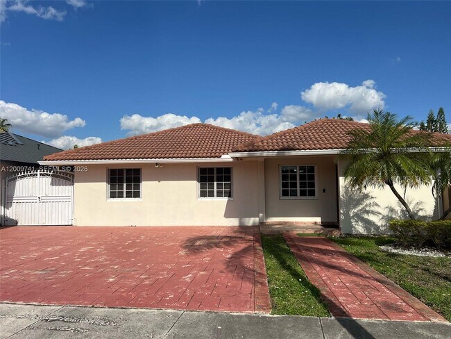 Building Photo - 921 NW 133rd Ave