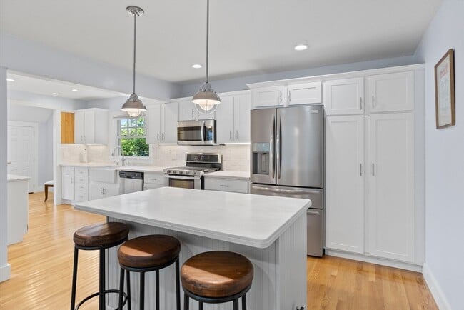 Building Photo - 35 Keyes Rd