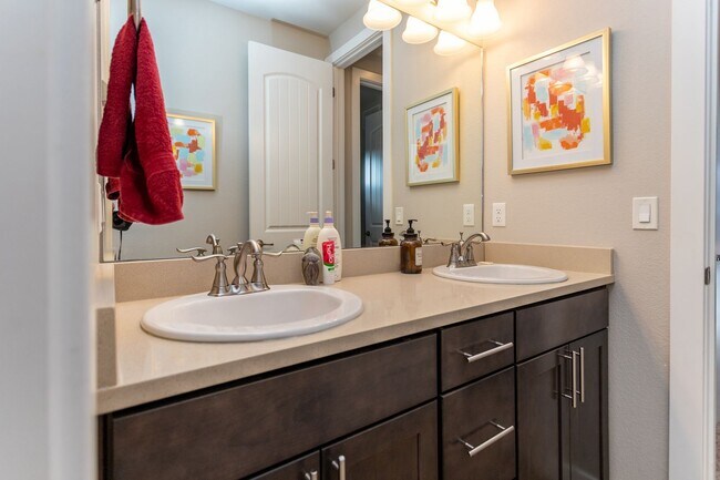 Building Photo - 11560 Spectacular Bid Cir