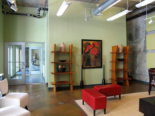 Building Photo - 620 Glen Iris Dr NE