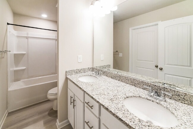 Building Photo - 501 Brady Dr