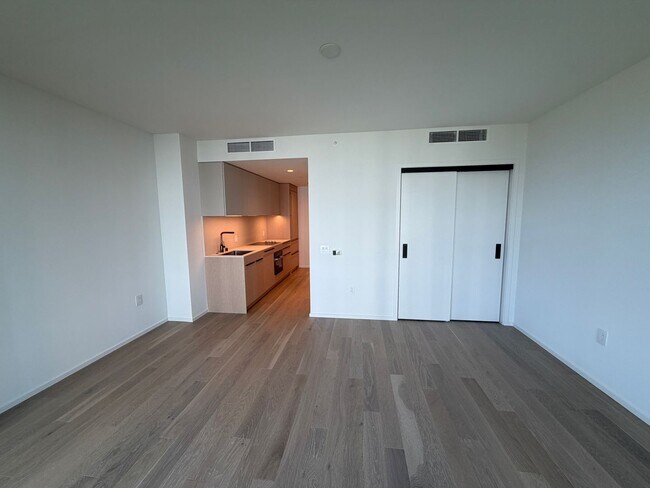 Building Photo - The Park Ward Village #622