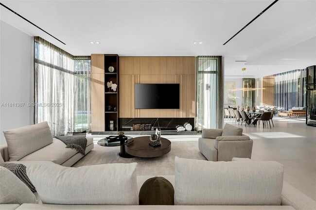 Building Photo - 12500 SW 64th Ave