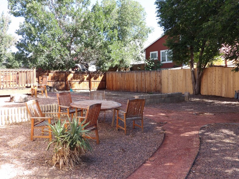 Building Photo - 1031 Rancher Dr