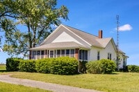 Building Photo - Charming 2 Bedroom, 1 Bathroom Rural Home for Rent