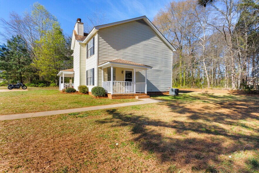 Building Photo - 103 Montague Dr