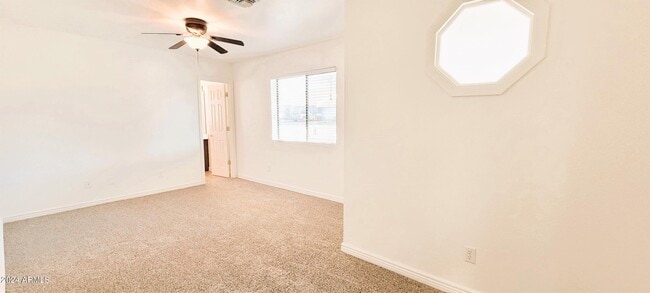 Building Photo - 220 S Paloma