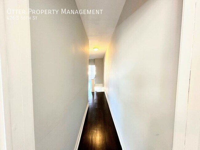 Building Photo - 426 S 56th St