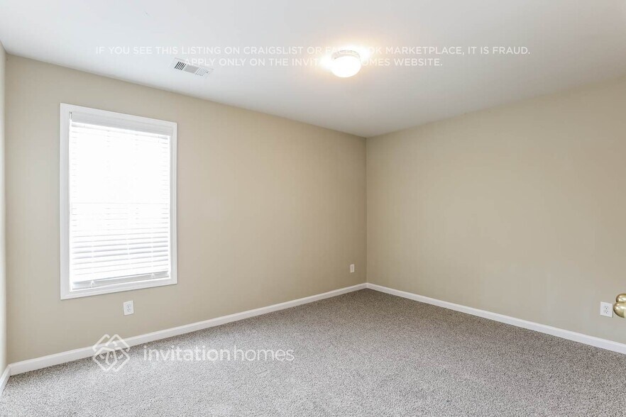 Building Photo - 3252 Shady Valley Ct SW