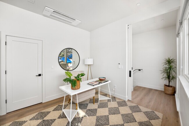 Building Photo - 2230 I St