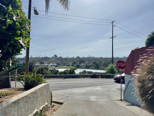 Building Photo - 4322-4324 Temecula Street