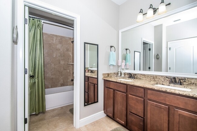 Building Photo - 8114 Champions Forest Way