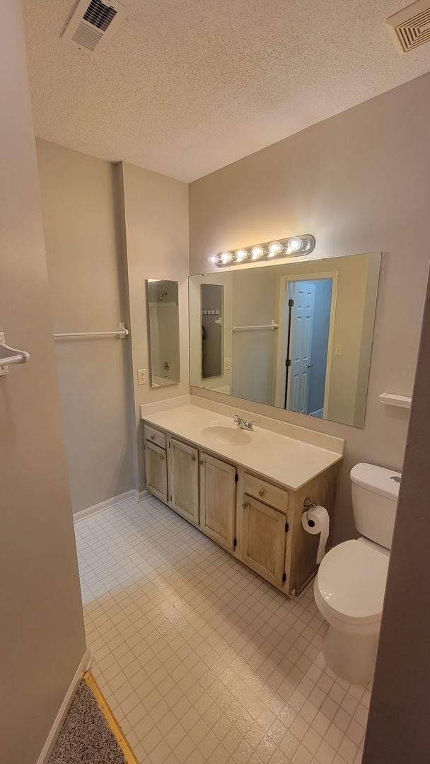 Building Photo - 328 Glencoe Dr