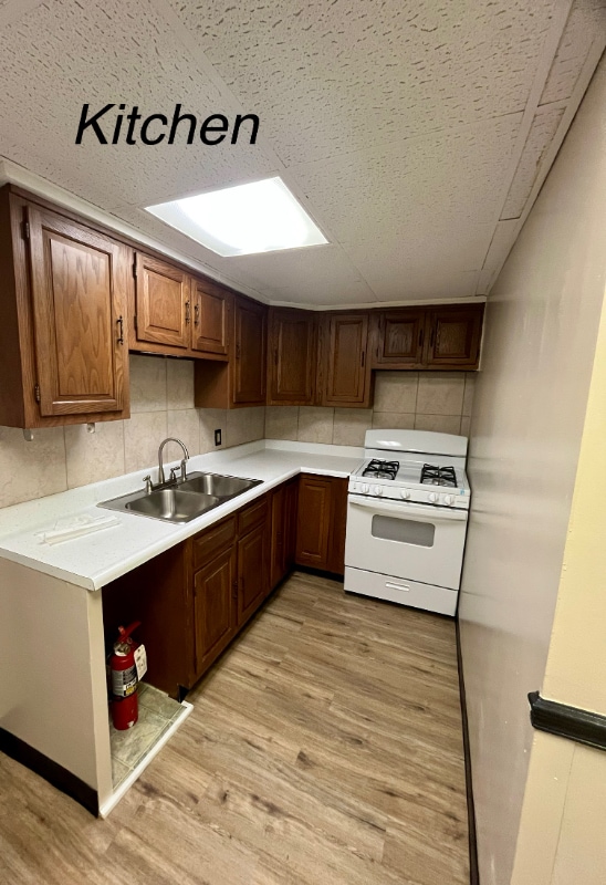 Building Photo - 2201 Station Rd