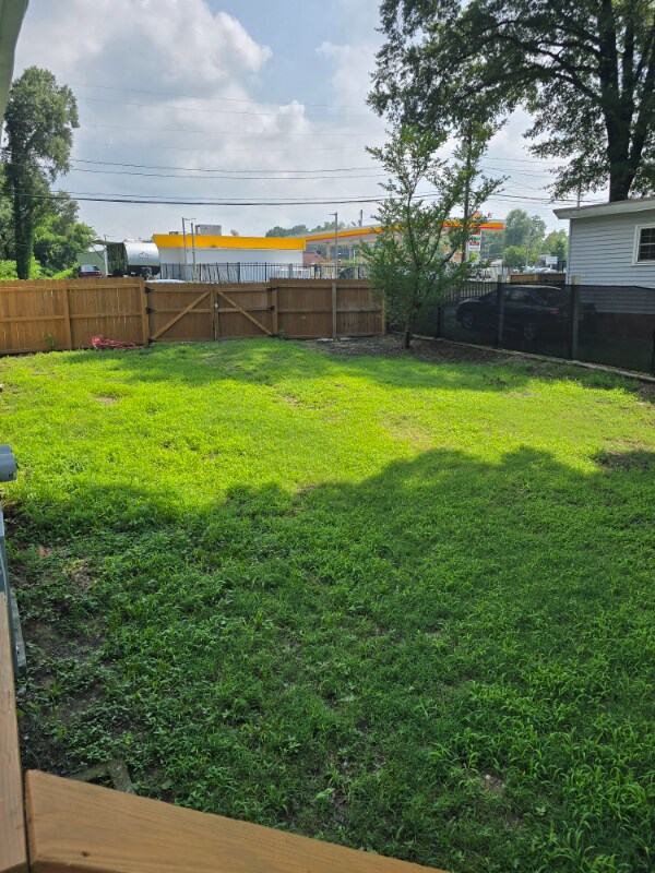 Building Photo - 2513 Haden Ave