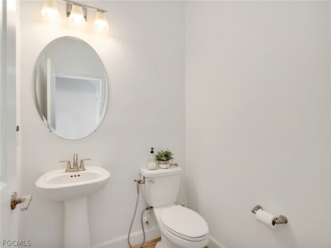 Building Photo - 20438 Napa Loop