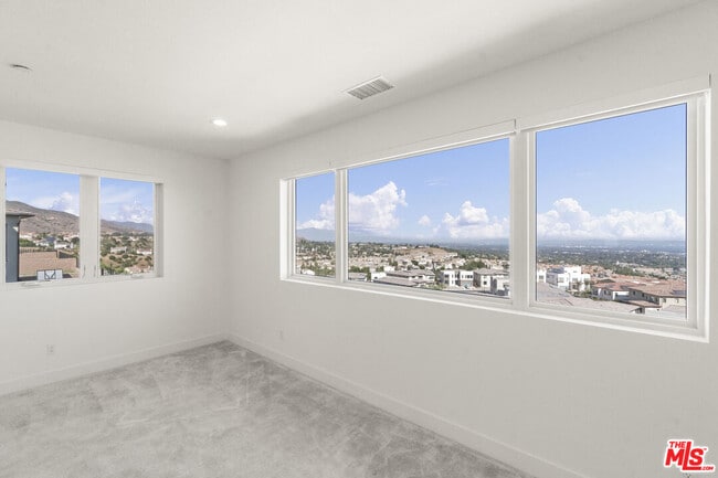 Building Photo - 11758 Hillsborough Ln
