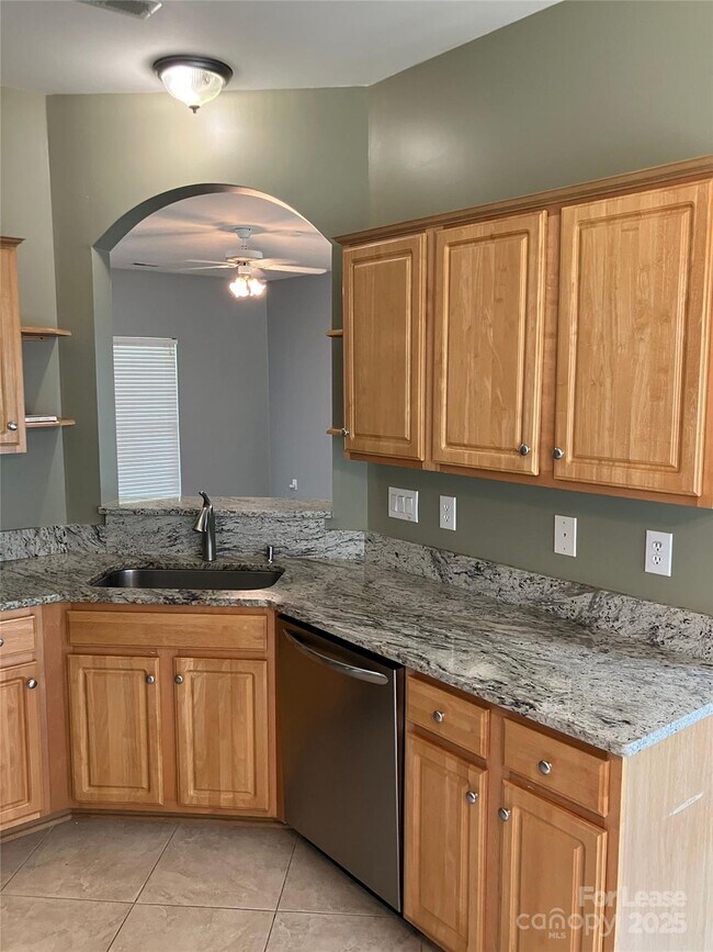 Building Photo - 12503 Twelvetrees Ln