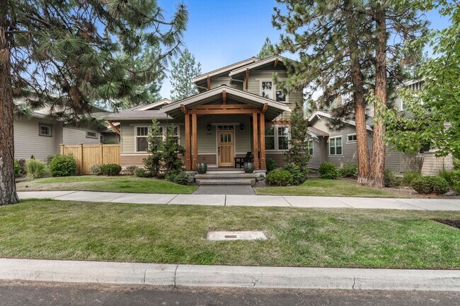 Building Photo - Grand Northwest Crossing Home. Fully furnished monthly rental. Walk to Compass Park. All Utilitie...