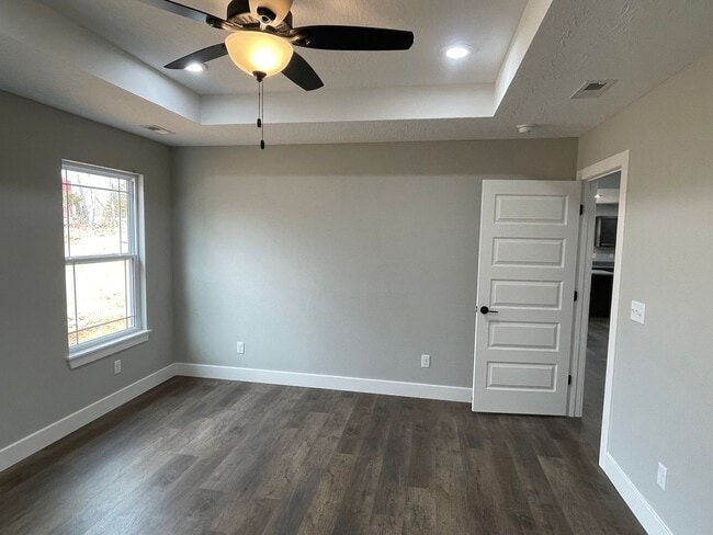 Building Photo - NEW CONSTRUCTION 3 Bed 2 Bath FOR RENT in Waynesville