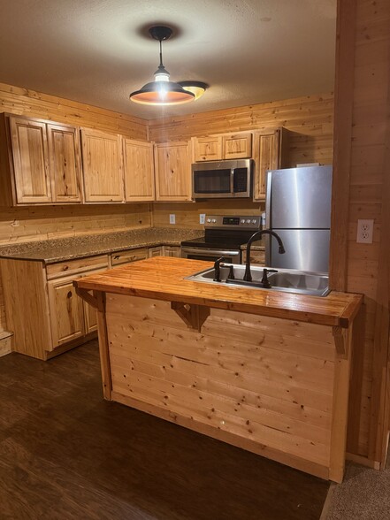 Primary Photo - 797 Juniper Dr