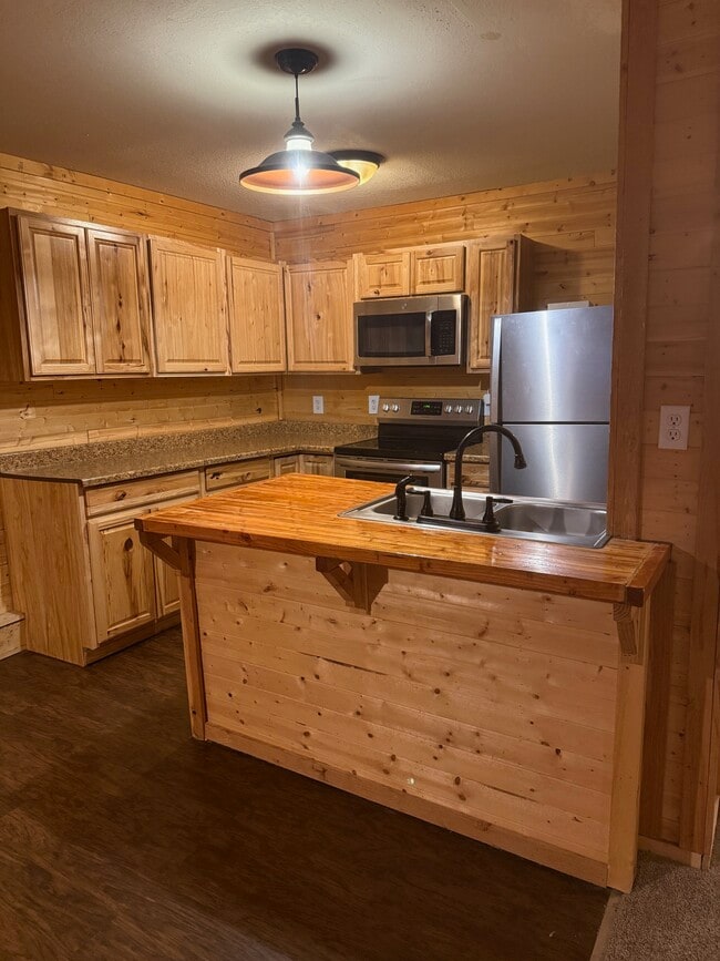 Building Photo - 797 Juniper Dr