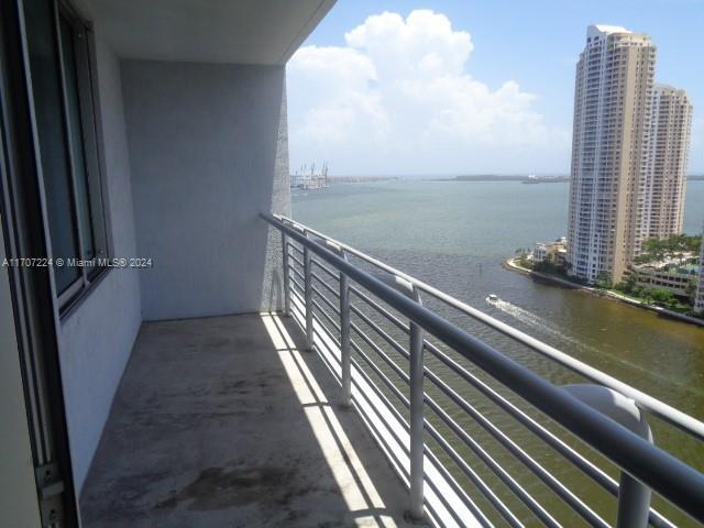 Building Photo - 325 S Biscayne Blvd