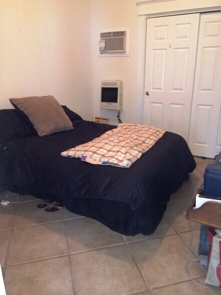 Building Photo - 4007 Prytania St