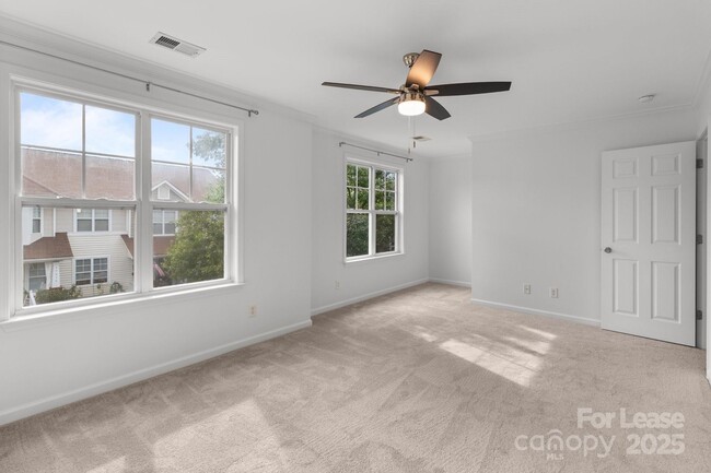 Building Photo - 17311 Villanova Rd