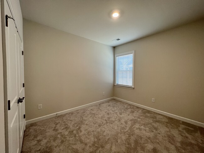 Building Photo - 25017 Westwick Ln