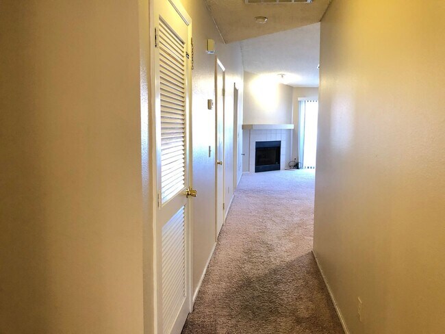 Building Photo - 304 Crosswind Way