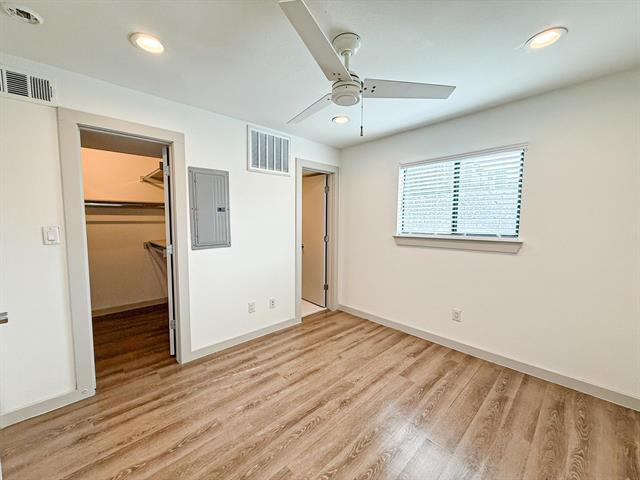 Building Photo - 4526 Munger Ave